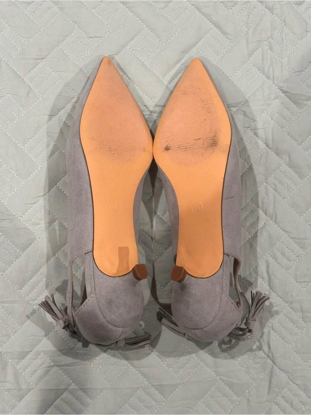 Women’s Gray Faux Suede Pointed Toe Kitten Hell Size 6.5
